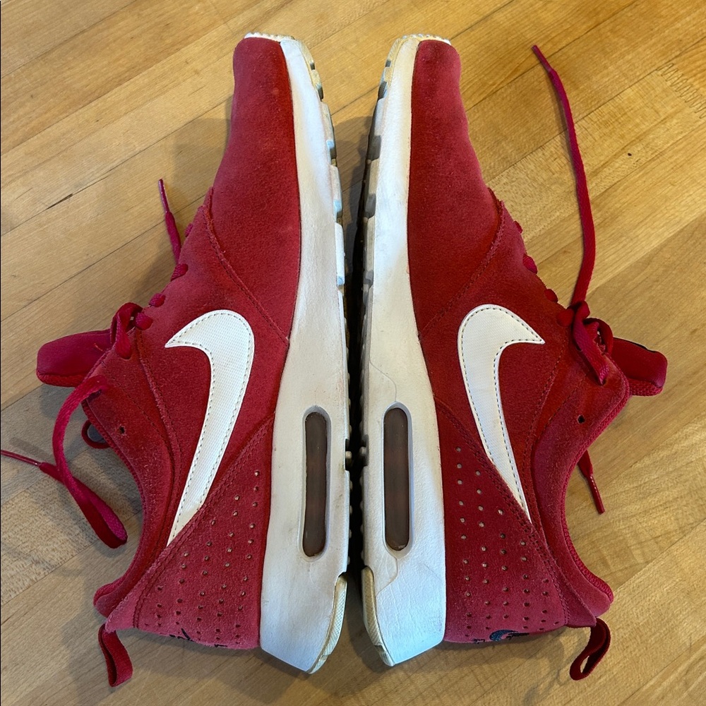 Red Nike Air Max Tavas Sneaker Men’s Size 10